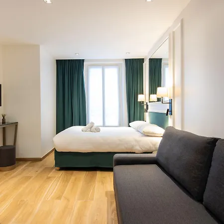 Hotel Au Coeur De Republique 3*
