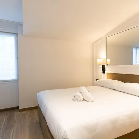 Au Coeur De Republique Hotel 3*