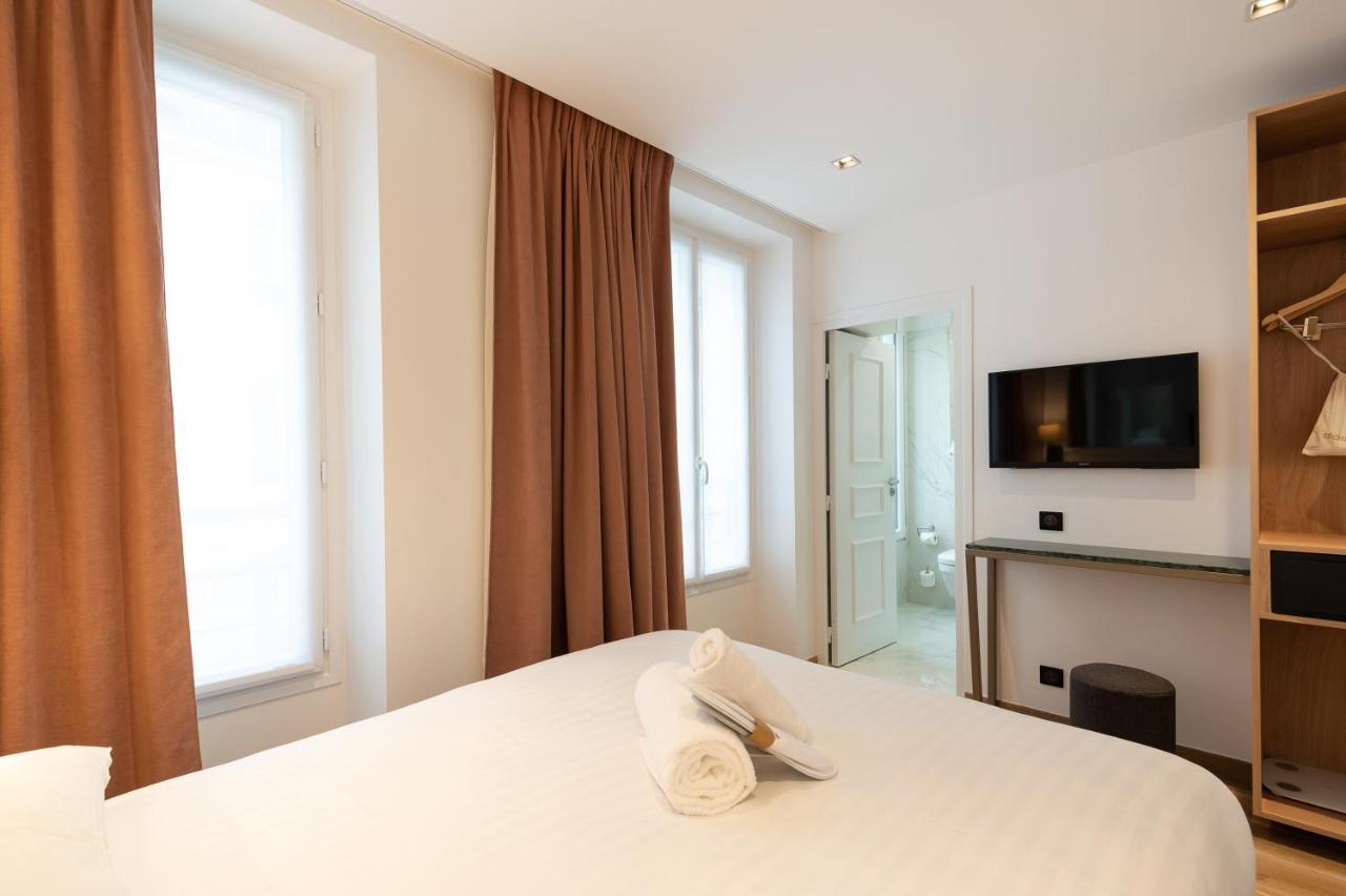 Hotel Au Coeur De Republique Paris