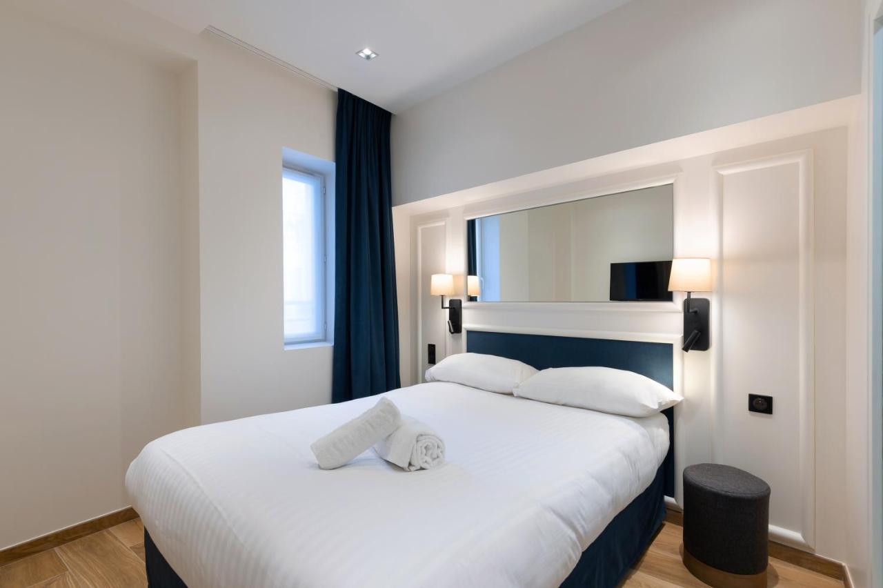 Au Coeur De Republique Hotel