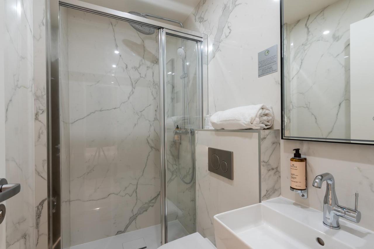 Hotel Au Coeur De Republique 3*