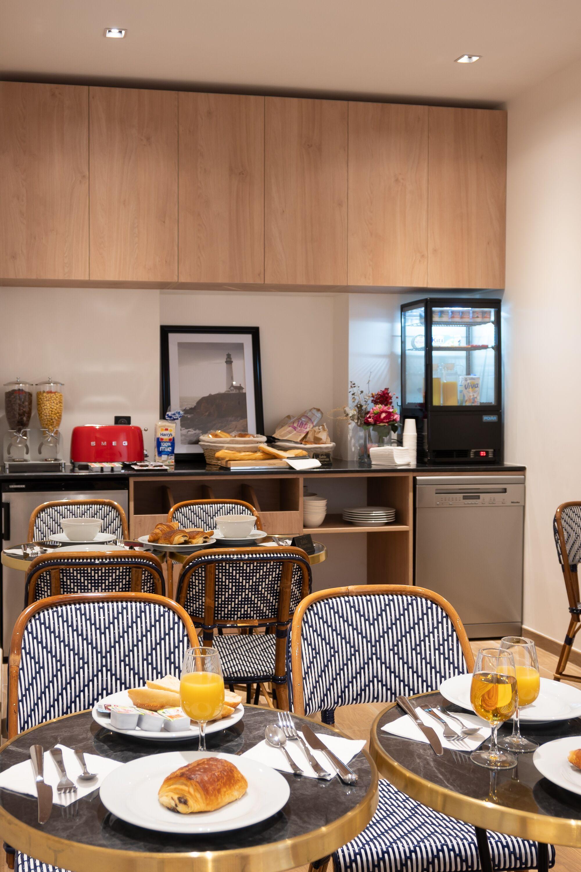 Hotel Au Coeur De Republique 3*