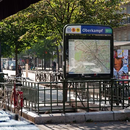 Au Coeur De Republique Hotel Parigi