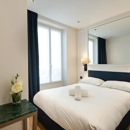 Hotel Au Coeur De Republique Parigi