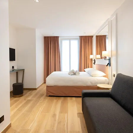 Hotel Au Coeur De Republique Parigi